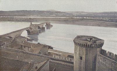 أفينيون ، التحصينات وجسر سانت بينيزيت بواسطة مصور فرنسي