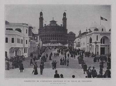 الأجنحة الاستعمارية الفرنسية وقصر تروكاديرو ينظر إليه من Pont d'Iena ، Exposition Universelle 1900 ، Paris (b / w photo) بواسطة مصور فرنسي