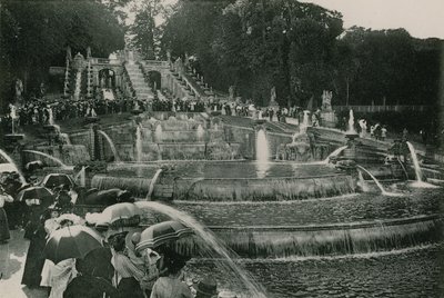 La Cascade le Jour des Grandes Eaux، Waterfall، a Day of Water-Works (photogravure) بواسطة مصور فرنسي