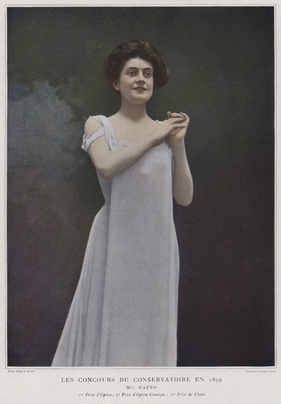 مدموزيل هاتو ، مغنية حائزة على جوائز في المسابقات في Conservatoire de Paris ، 1899 (صورة ملونة) بواسطة مصور فرنسي