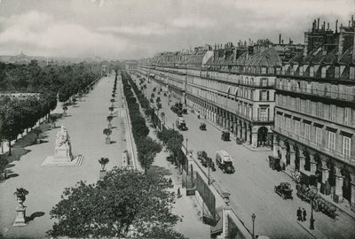وجهة نظر حديقة Jardin des Tuileries et la Rue de Rivoli ، Perspektive في حديقة التويلري مع شارع ريفولي (التصوير الفوتوغرافي) بواسطة مصور فرنسي
