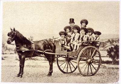 صورة لفرديناند دي ليسبس (1805 - 1894) وأحفاده بواسطة مصور فرنسي