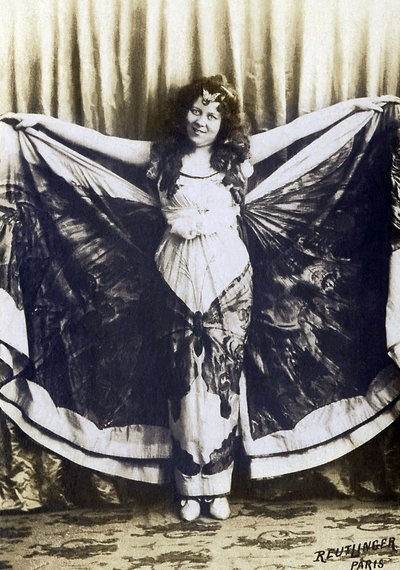 صورة لوي فولر (1862-1928) ، كوميدي أمريكي ، مغني ، راقص. بواسطة مصور فرنسي