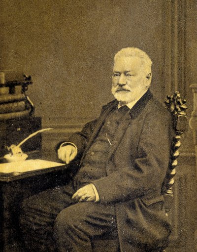 صورة لفيكتور هوغو عام 1872. بواسطة مصور فرنسي