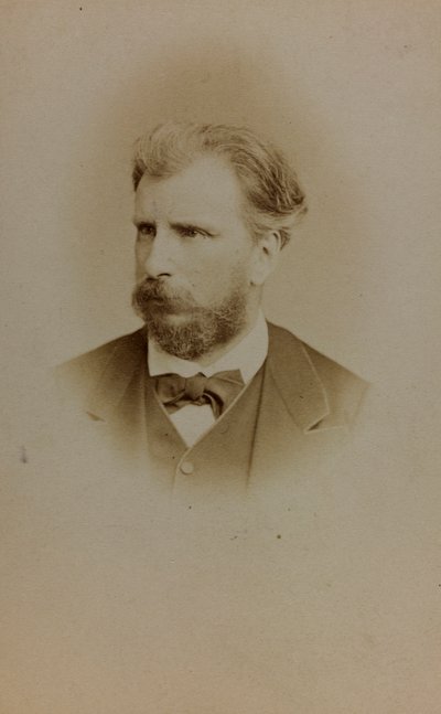 Portrait of William Bouguereau, French painter; carte de visite (b/w photo) بواسطة مصور فرنسي