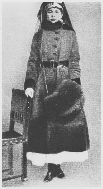 القبض على ماتا هاري في 13 فبراير 1917 بواسطة مصور فرنسي