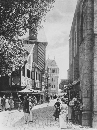 Rue des Vieilles Ecoles وكنيسة سانت جوليان ، في باريس القديمة ، في معرض الكون عام 1900 بواسطة مصور فرنسي