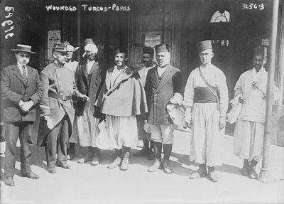 جرح Turcos في باريس ، 1914 بواسطة مصور فرنسي