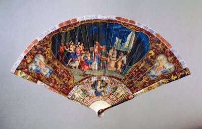 مروحة يدوية تالفة على طراز Vernis Martin تصور زفاف النبلاء ، جلد بجعة مع عصا حماية باللون العاجي ، ارتفاع 20.5 سم بواسطة المدرسة الفرنسية