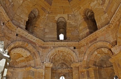 تصوير جزء من الحنية المضلعة بواسطة المدرسة الفرنسية