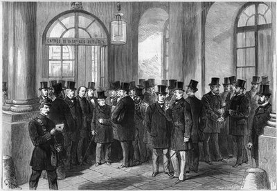 تمديد الفترة الرئاسية لمارشال ماك ماهون (ماك ماهون) ، إنشاء سبتنات في فرنسا ، نوفمبر 1873: منظر لباب مدخل مجمع فرساي ، يوم مناقشة الامتياز. من اليسار الى اليمين بواسطة المدرسة الفرنسية