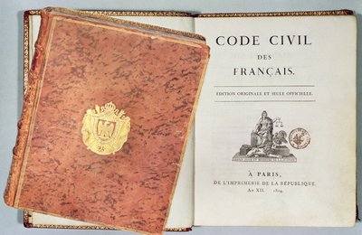 Le Code Civil des Francais ، تظهر صفحة التجليد والعنوان ، إصدار الطبعة الأولى. 1804 بواسطة المدرسة الفرنسية
