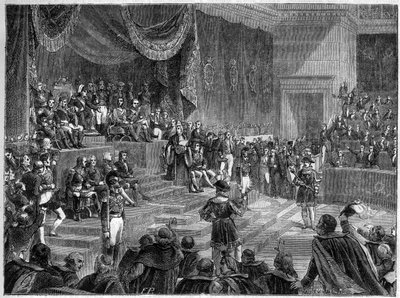 لويس الثامن عشر وتأسيس النظام الملكي الدستوري - الميثاق الدستوري الصادر في 4 يونيو 1814 - ترأس لويس الثامن عشر افتتاح جلسة الغرف في 4 يونيو 1814 في قصر بوربون في باريس - في "Histoire de l'empire suite à" بواسطة المدرسة الفرنسية