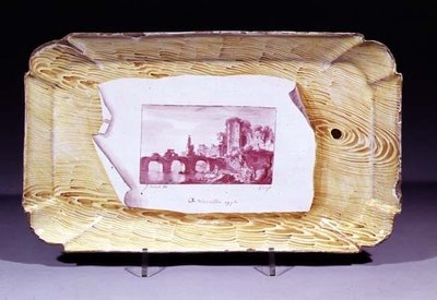 طبق Niderviller ، بطباعة ترومب لويل ، 1774 (سيراميك) بواسطة المدرسة الفرنسية