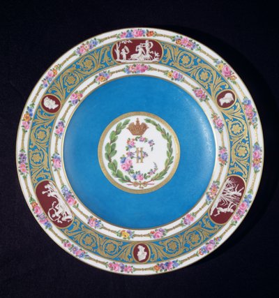 طبق من خدمة الإمبراطورة كاترينا الثانية (1729-96) من روسيا ، سيفرس ، ج 1779 (الخزف) بواسطة المدرسة الفرنسية