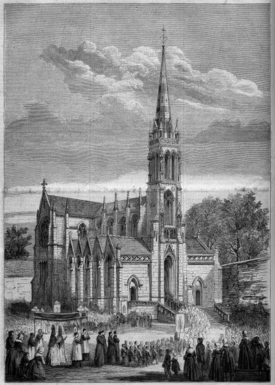العمارة الدينية: منظر عام لكنيسة Monfort le Retrou (اليوم Montfort le Gesnois in the Sarthe (72) ، يوم افتتاحها في عام 1858. من رسم للسيد مولان. نقش في "" Le Monde Illustré "" ن رقم 77 بتاريخ 2 أكتوبر 1858. بواسطة المدرسة الفرنسية