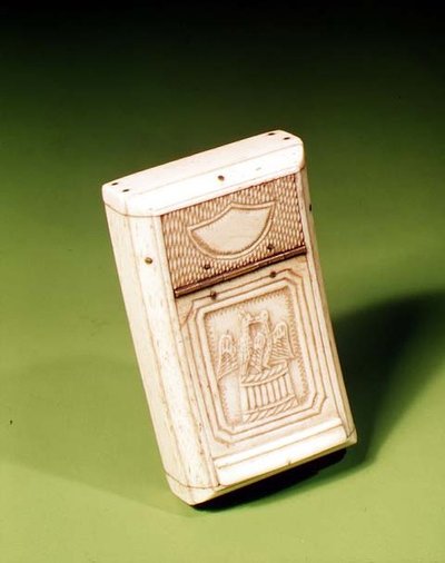 صندوق شم ، صنعه أسير حرب ، ج .1790 (عظم) بواسطة المدرسة الفرنسية