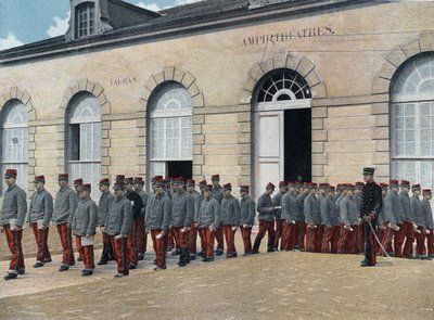 المدرسة العسكرية الخاصة في Saint-Cyr (Saint Cyr) ، الخدمة الداخلية: خروج من المدرج. بواسطة المدرسة الفرنسية