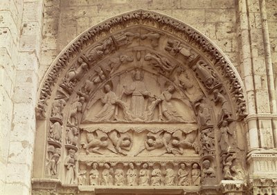 البوابة الملكية ، الباب الشمالي ، طبل يصور الصعود ، c.1145-50 بواسطة المدرسة الفرنسية