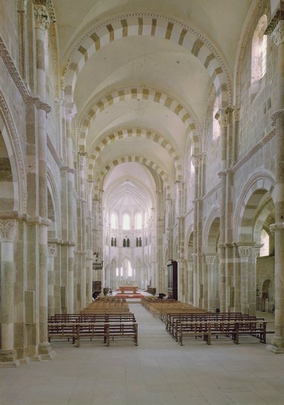 منظر من الداخل للصحن ، c.1120-50 بواسطة المدرسة الفرنسية