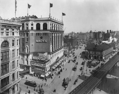 Macy&39;s ، Herald Square ، مدينة نيويورك ، c.1910 بواسطة جي بي هول وابنه