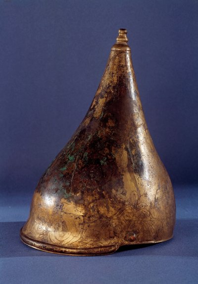 فن الغال: خوذة ذات قرون (العصر الحديدي الثاني 250 قبل الميلاد). سان جيرمان أونلاي ، متحف الآثار. بواسطة الغالية