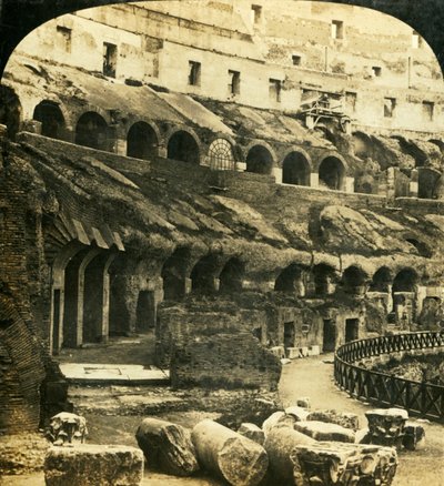 داخل الكولوسيوم ، روما ، إيطاليا ، c1909. بواسطة جورج روز