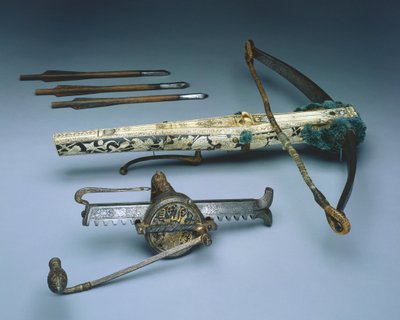 القوس والنشاب للناخب أوغسطس الأول من ساكسونيا بآلية لف وثلاثة مسامير ، حوالي 1553-73 (خشب ، عظم ، كتان ، صلب ، صوف) بواسطة المدرسة الألمانية
