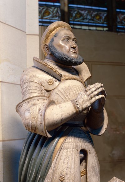 Lifesize تمثال المرمر للناخب فريدريك الحكيم ، في قلعة القلعة ، Wittenberg ، c.1529-21 (المرمر) بواسطة المدرسة الألمانية