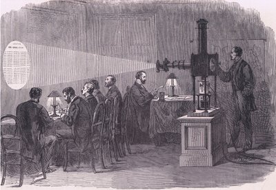 Reading balloon departures by microscope, Cassells History of the War between France and Germany published by Cassell and Company Limited, c.1890 (litho) بواسطة المدرسة الألمانية