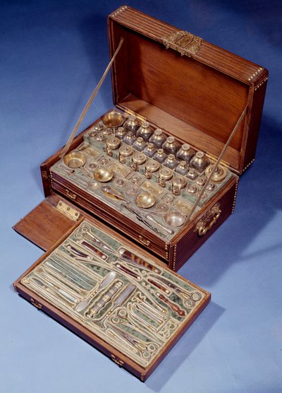 Travel Surgery and Pharmacy Kit. 1640. Augsburg. Decorative Arts, Paris. بواسطة المدرسة الألمانية