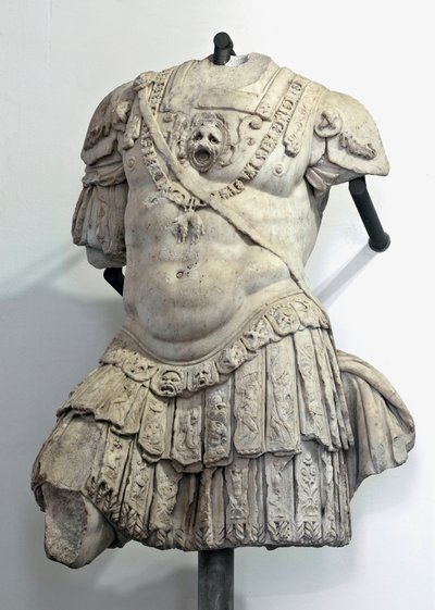 تمثال نصفي من الرخام لأندريا دوريا (1466-1560) ، كوندوتيير وأدميرال الجينات. النحت من قبل جيوفاني أنجيلو مونتورسولي (1507-1563) الجينات ، قصر دوكال بواسطة جيوفاني أنجيلو مونتورسولي