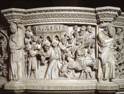 تفاصيل نقوش الكرسي التي حققها جيوفاني بيسانو (1248-1314): تقديم يسوع في المعبد والهروب إلى مصر (تفاصيل النقوش البارزة على المنبر الرخامي) 1302-1311 كاتدرائية بيزا (كاتدرائية بيزا) ، ايطاليا بواسطة جيوفاني بيسانو