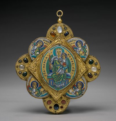 قلادة مع العذراء والطفل ، ج. 1160-1170. بواسطة Godefroid de Huy