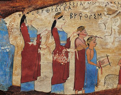 Votive panel from the Pitsa Cave near Sikyon, detail, procession with offering bearers, lyre and flute players, Greek inscription بواسطة اليونانية