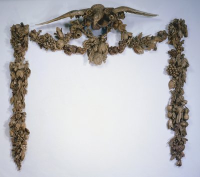 زخرفة Overmantel ، ج. 1675-1677. بواسطة ابتسامة جيبونز