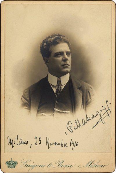 صورة للملحن بيترو ماسكاني 1863-1945 ، 1910. بواسطة Guigoni و Bossi.