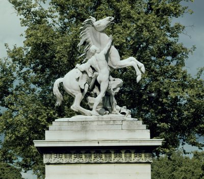 واحدة من "خيول مارلي" ، 1739-45 (رخام) بواسطة Guillaume I Coustou
