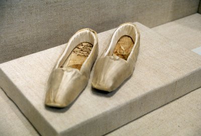 زوج من الأحذية (يعود للملكة فيكتوريا 1819-1901) بواسطة جندري وأولاده
