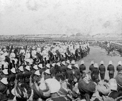 فيلق كاديت الإمبراطوري يرافق أصحاب الجلالة إلى ساحة دوربار ، دلهي ، الهند ، 1903. بواسطة HD جيردوود