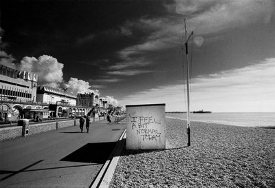 أشعر بأنني على طبيعتي اليوم بواسطة حاج حاج