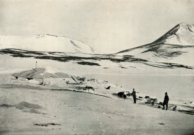 ميرس وديميتري في ديسكفري هت ، 4 نوفمبر 1911 ، 1913. بواسطة هربرت بونتينج