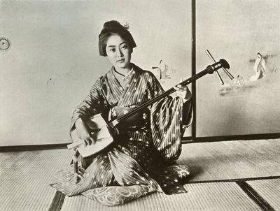 الجيشا الذي لا غنى عنه ، 1910. بواسطة هربرت بونتينج
