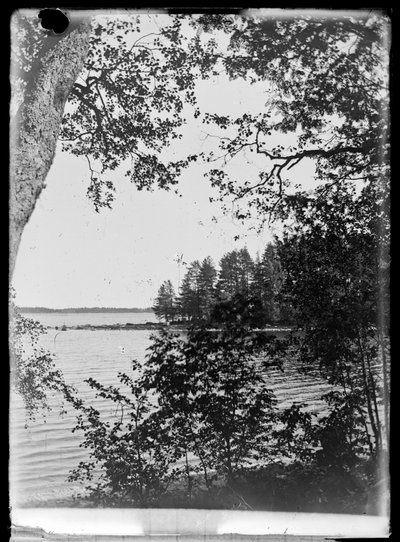 مضيق نيمنلوتا من شرفة الفيلا الصفراء بواسطة هوغو سيمبرج