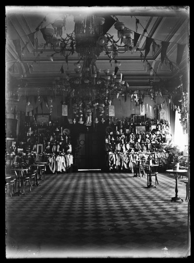 جوائز السحب على جوائز جمعية الفنون في قاعة بلدية فيبورغ بواسطة هوغو سيمبرج