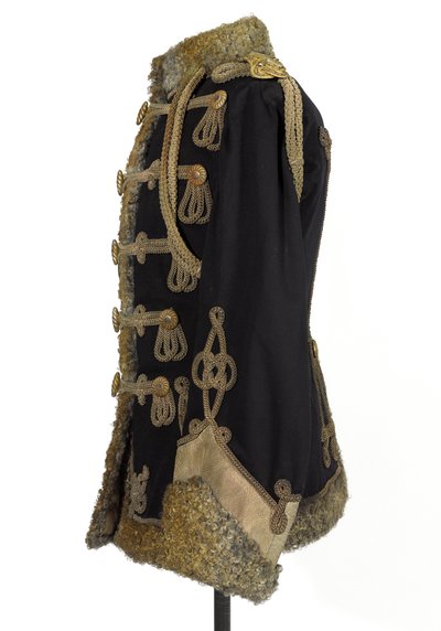 بيليس ، ثالث فرسان زيتن ، صاحب السمو الملكي دوق كونوت ، ما قبل عام 1914 (بيليس) بواسطة المدرسة المجرية