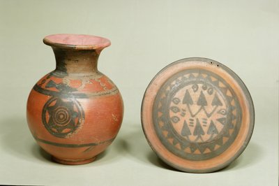 وعاء وغطاء من الطين ، من المقبرة H في هارابا ، وادي إندوس ، 1500 قبل الميلاد - 1200 قبل الميلاد (الطين) بواسطة المدرسة الهندية