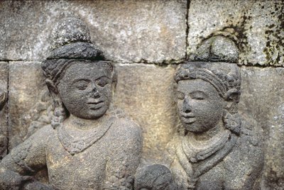 التفاصيل من الخارج ، حجر بركاني 778-850 م بواسطة الإندونيسية