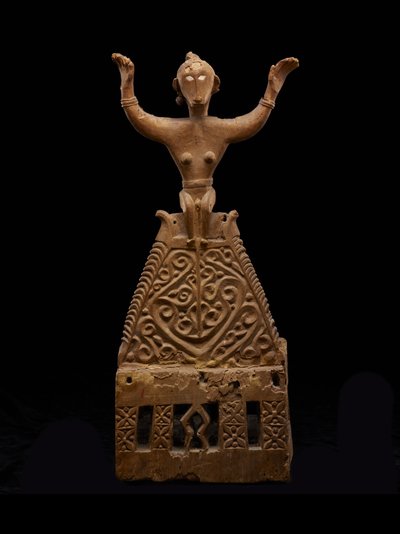 مذبح يصور السلف الأول (لولي) بواسطة المدرسة الاندونيسية