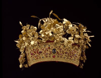 كوينز كراون ، بوليلينج ريجنسي ، حوالي عام 1890 (الذهب والياقوت والياقوت والماس وأوراق الذهب) بواسطة المدرسة الاندونيسية